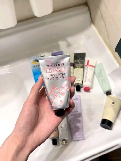 名分享精致女孩最爱的五款护手霜j9九游会登录护手霜推荐第一(图8)